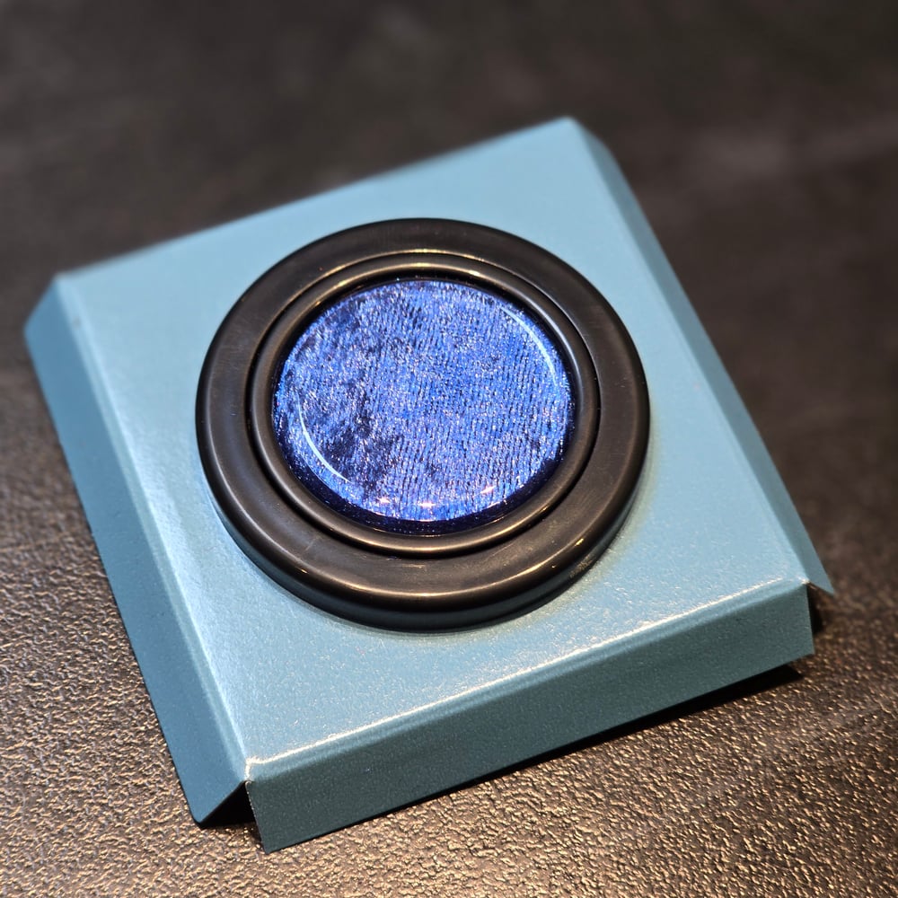 Chinchilla Horn Blue