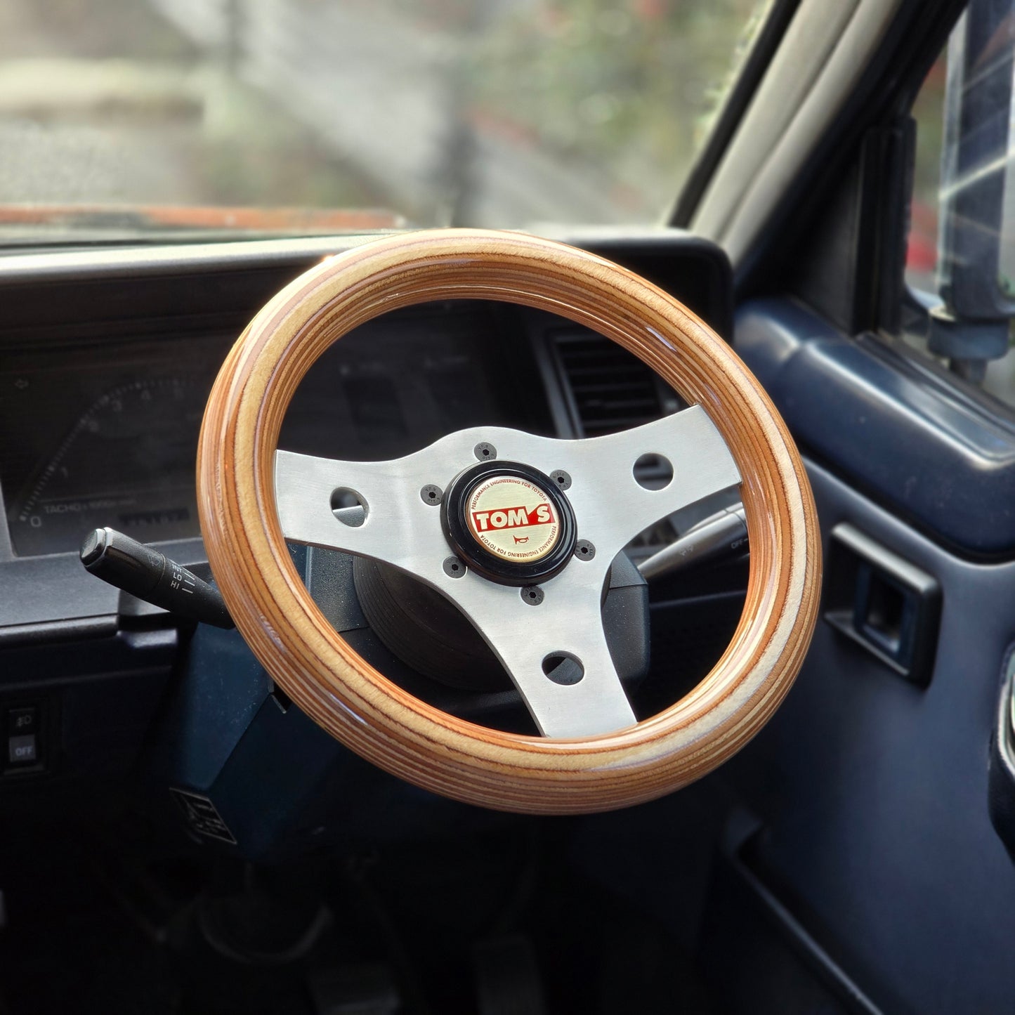 280mm Brushed Original with Mid Tone Wood