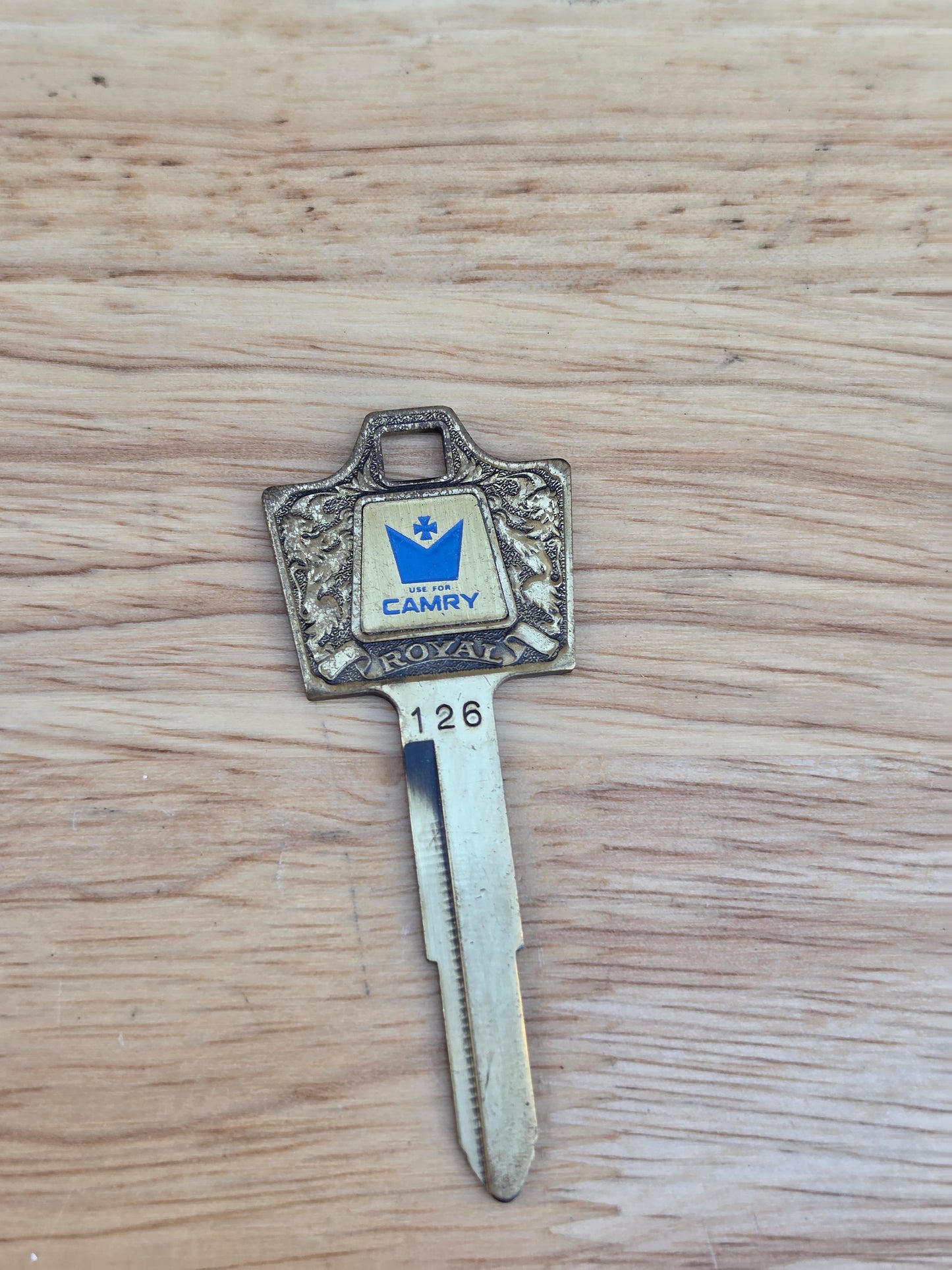 Camry royal clover key