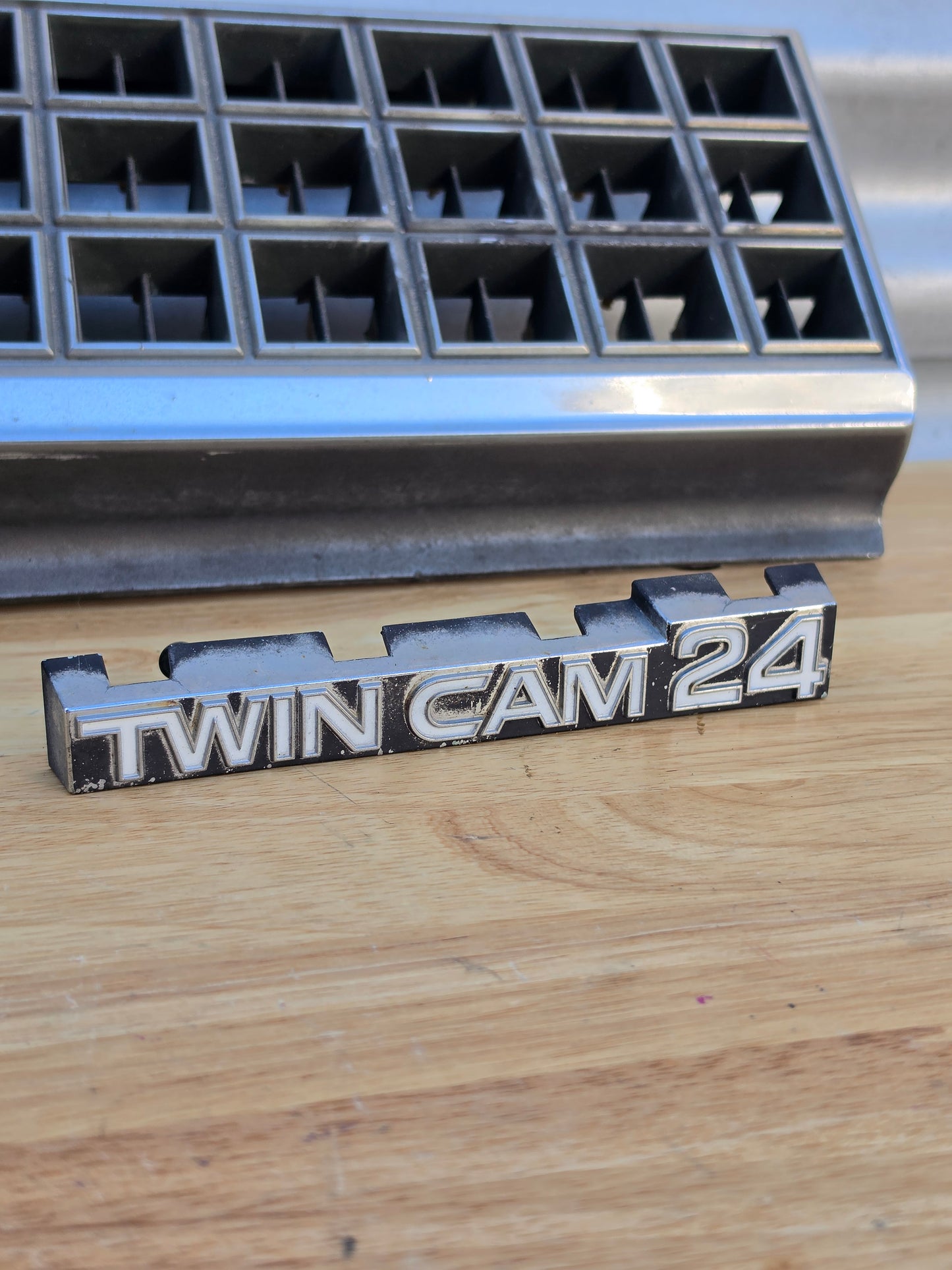 Twincam 24 Mark II GX61 grille badge