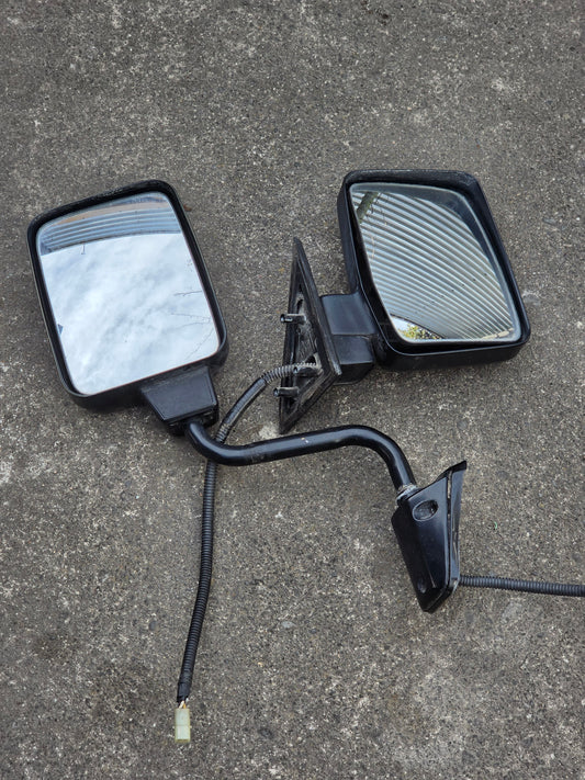 H50 Hiace supercustom electric mirrors