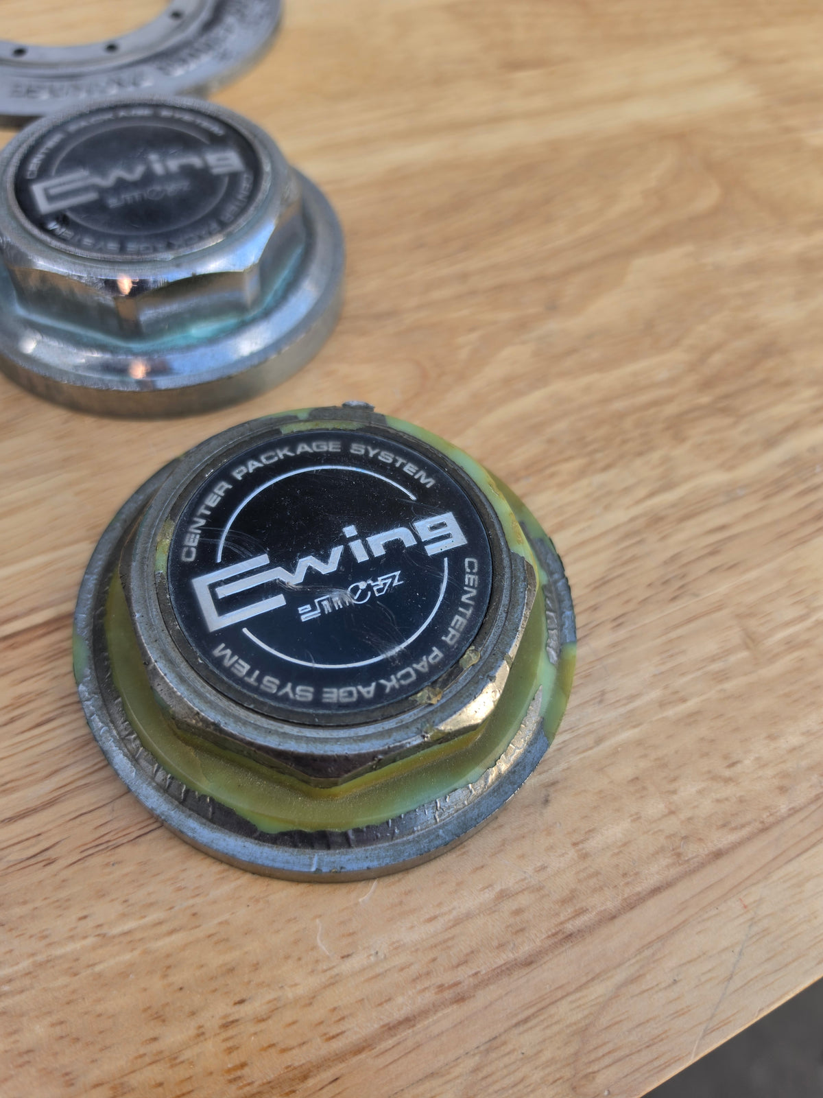 Work Ewing II Center caps and plates
